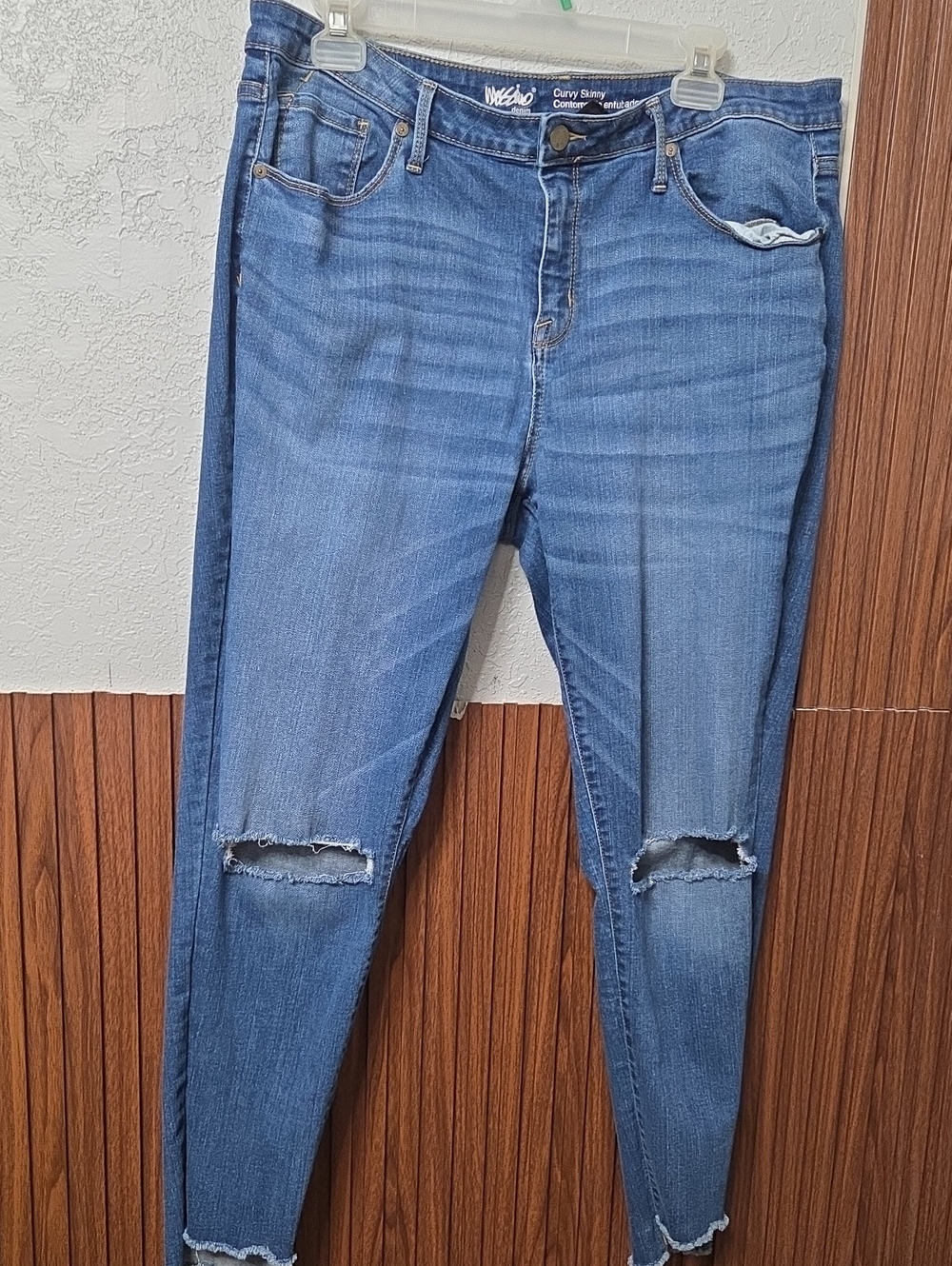Mossimo Denim Curvy Contour Jeans Size 16 Blue